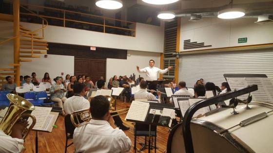 Banda de Guanacaste en ensayo dentro de su sede en Guanacaste