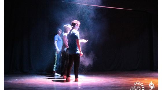 Taller de Formadores danza contemporánea con Aina Lanes Jóvenes en presentación de danza contemporánea