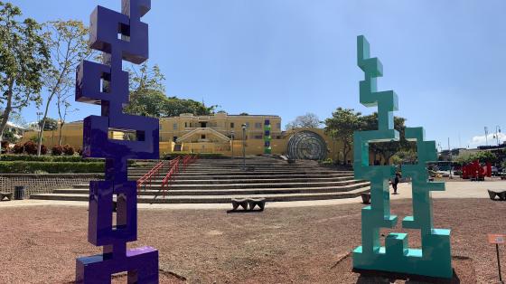 Exposición temporal "Diálogo", Plaza de la Democracia