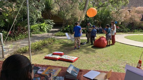 Tardes de lectura en el jardín Los miércoles y jueves de febrero y marzo, el Museo Nacional le invita a las tardes de lectura en el jardín