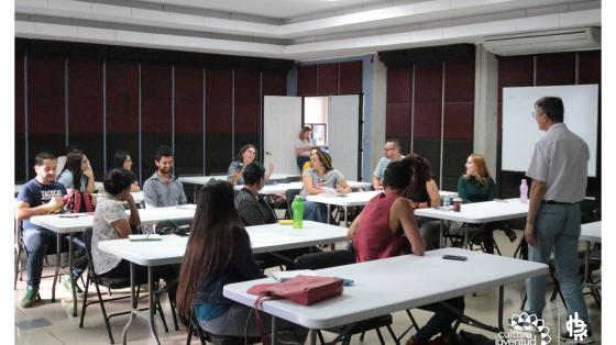 Taller Inteligencia retail módulo 1: ¿Qué hacen hoy los puntos de venta para el manejo eficiente de sus datos? Taller Inteligencia retail módulo 1: ¿Qué hacen hoy los puntos de venta para el manejo eficiente de sus datos?