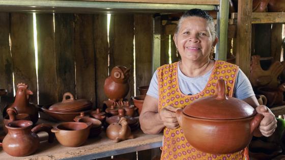 Feria Artesanal y Productiva en Puerto San Pablo Nandayure Foto artesana