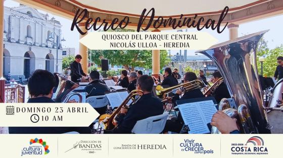 Concierto "Recreo Dominical" - Banda de Conciertos de Heredia Músicos de la banda tocando desde el quiosco