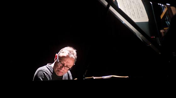 Presentación del “pianista y compositor portugués Mário Laginha” en el marco de la conmemoración del Día de Portugal