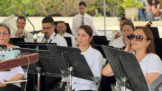 Conciertos de Grupos de Cámara | Banda de Conciertos de San José Instrumentistas mujeres en un espacio abierto