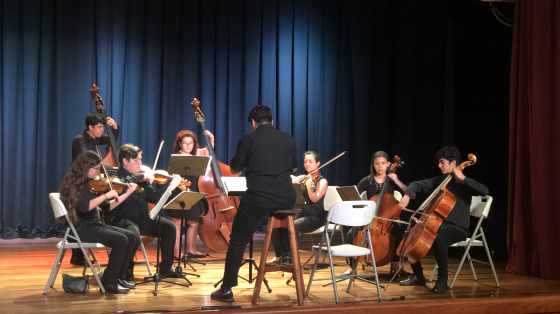 Jóvenes y música