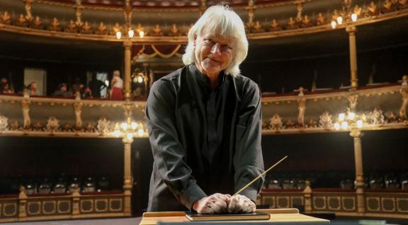 Estadounidense Carl St. Clair será declarado director emérito de la Orquesta Sinfónica Nacional de Costa Rica