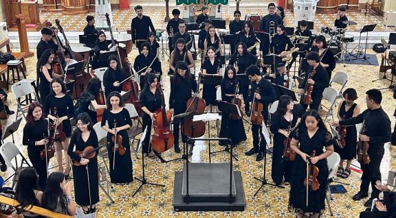 Estudiantes del SiNEM Mata de Plátano participarán en concierto solidario internacional “Notas para el Mundo” 