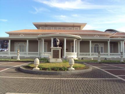 Museo Histórico Dr. Rafael Ángel Calderón Guardia