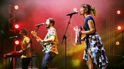 La agrupación colombiana Puerto Candelaria, marcó la clausura del Festival Internacional de las Artes 2018 de Costa Rica. Foto: Prensa MCJ.