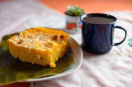 Torta de novios con café 