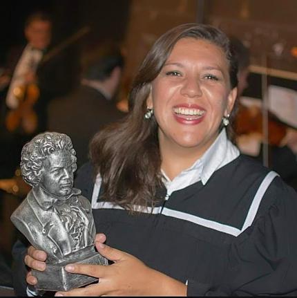 Lilliam Mena Chaves, mezzosoprano del Coro Sinfónico Nacional. Foto: CNM Lilliam Mena Chaves, mezzosoprano del Coro Sinfónico Nacional. Foto: CNM
