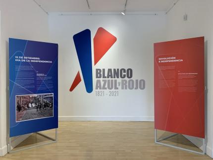 “Blanco, azul y rojo. 1821-2021” 