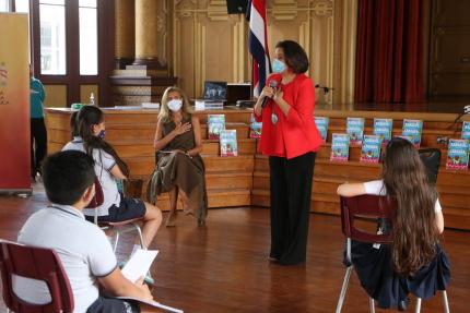 Proyecto es alianza educativa de Carretica Cuentera, Embajada de España en Costa Rica y la Organización de Estados Iberoamericanos, en celebración del Bicentenario de Independencia.