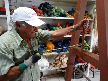 El cabuyero de El Guarco de Cartago, Juan Olivado Camacho Leiva, conocido como “Tina”, recibió el Premio Emilia Prieto 2018. El cabuyero de El Guarco de Cartago, Juan Olivado Camacho Leiva, conocido como “Tina”, recibió el Premio Emilia Prieto 2018.