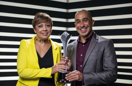 El Premio Nacional Pío Víquez de Periodismo 2020 se otorgó al Medio Noticias del SINART, por la serie de reportajes “Maleteros de Oro”, de los periodistas Mercedes Agüero y Andrés Ortíz. Crédito: Centro de Producción Artística y Cultural, MCJ