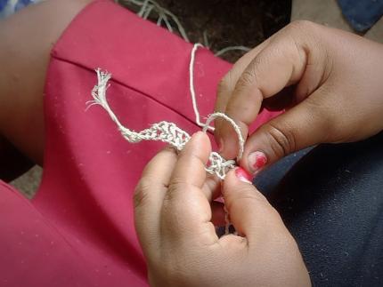 “Mishka Ewoblauk Ñita: Vamos a aprender”, proyecto Becas Taller de Magdalena Hernández García que busca promover cultura Bribri. “Mishka Ewoblauk Ñita: Vamos a aprender”, proyecto Becas Taller de Magdalena Hernández García que busca promover cultura Bribri.
