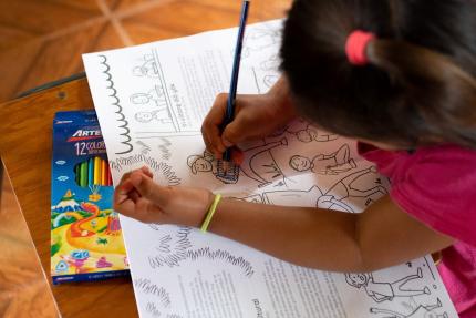 Fotografía: Para este año, la temática de los cuentos fue la paz, la sana convivencia e ideas para prevenir la violencia en la comunidad y en los centros educativos. 