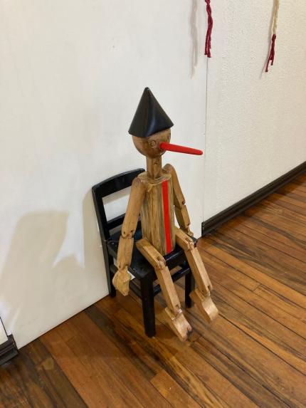 Exposición “Eva”, que ofreció el artista en el Museo Histórico Cultural Juan Santamaría, le permitió obtener el Premio Nacional de Artes Visuales Francisco Amighetti en la categoría Bidimensional 2021. Fotografía: Álvaro Bracci Exposición “Eva”, que ofreció el artista en el Museo Histórico Cultural Juan Santamaría, le permitió obtener el Premio Nacional de Artes Visuales Francisco Amighetti en la categoría Bidimensional 2021. Fotografía: Álvaro Bracci
