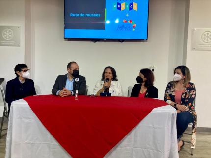 En el acto en que se anunció la firma de los convenios, participó Steven González Cortés; ministro de Educación Pública; Sylvie Durán, ministra de Cultura y Juventud; Rocío Fernández, directora del Museo Nacional de Costa Rica; Jody Steiger, de Asociación