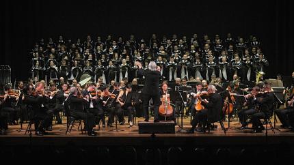 Más de 160 artistas en escena, con nueve solistas invitados, se presentarán el viernes 27 y domingo 29 de mayo, en el Teatro Nacional de Costa Rica Más de 160 artistas en escena, con nueve solistas invitados, se presentarán el viernes 27 y domingo 29 de mayo, en el Teatro Nacional de Costa Rica