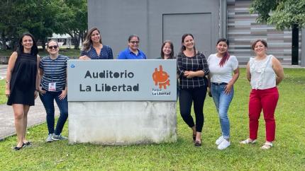 Emprendedoras seleccionadas para participar en el evento podrán aprender de manera virtual y gratuita sobre finanzas, gestión de redes sociales y desarrollo de habilidades. Emprendedoras seleccionadas para participar en el evento podrán aprender de manera virtual y gratuita sobre finanzas, gestión de redes sociales y desarrollo de habilidades.