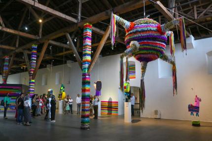 Exposición busca brindar un espacio a la exploración artística y a la cultura popular vinculada alrededor de la elaboración de piñatas a nivel nacional e internacional
