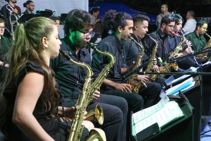 Programa se enfoca en curso lectivo 2023 y se dirige a niños y jóvenes de 10 a 25 años de edad Programa se enfoca en curso lectivo 2023 y se dirige a niños y jóvenes de 10 a 25 años de edad
