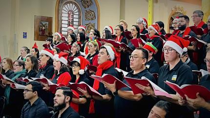 La Benemérita Orquesta Sinfónica Nacional de Costa Rica (OSNCR) y el Coro Sinfónico Nacional, se fusionaron para presentar sus tradicionales Conciertos Navideños, durante esta semana. La Benemérita Orquesta Sinfónica Nacional de Costa Rica (OSNCR) y el Coro Sinfónico Nacional, se fusionaron para presentar sus tradicionales Conciertos Navideños, durante esta semana.