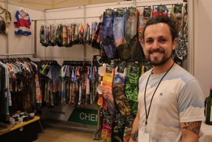 Podrán participar emprendimientos en artes escénicas, artes visuales, audiovisual, diseño, editorial, educación cultural y artística, juegos y juguetería, música, patrimonio material e inmaterial y publicidad