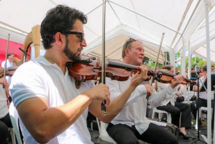 La Benemérita Orquesta Sinfónica Nacional de Costa Rica (OSNCR), como parte de su gira por Guanacaste, ofrecerá un concierto especial este jueves 20 de abril, a las 7 p.m., en la iglesia católica de Tilarán.