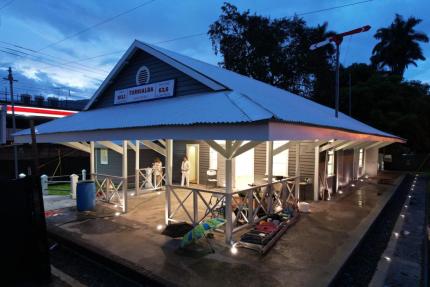 Fachadas de la antigua Estación al Ferrocarril al Atlántico en Turrialba. Cortesía del Arq. L.D. Barahona.