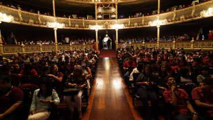 Programa se estrena esta semana, en la sala del Teatro Nacional, con 15 funciones del espectáculo “Las mil y una noches”