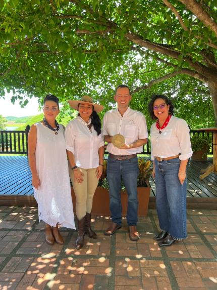 En la actividad de celebración participó Nayuribe Guadamuz, ministra de Cultura y Juventud; Vera Beatriz Vargas, viceministra de Cultura; Sully López, directora del Centro de Patrimonio Cultural; Marco Contreras, presidente del Concejo Municipal Carillo