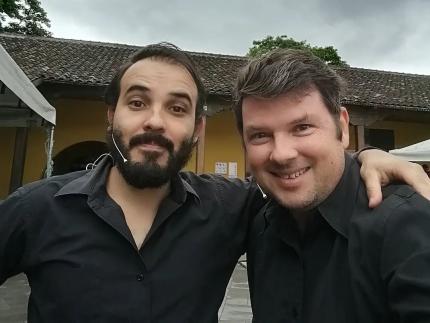 Espectáculo, que se ofrecerá en el Museo Histórico Cultural Juan Santamaría, presenta a los artistas alajuelense: Rodolfo González, cuentero y periodista; y a Wilson Arroyo, cantautor, en celebración del Día de las Madres Espectáculo, que se ofrecerá en el Museo Histórico Cultural Juan Santamaría, presenta a los artistas alajuelense: Rodolfo González, cuentero y periodista; y a Wilson Arroyo, cantautor, en celebración del Día de las Madres