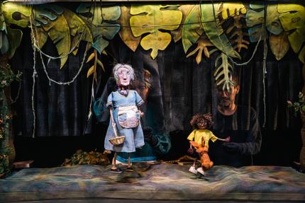 Fotografía: La Isla Rota - Teatro Contraluz Fotografía: La Isla Rota - Teatro Contraluz