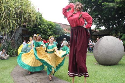 Celebre en el Museo el Día de la Mascarada Costarricense