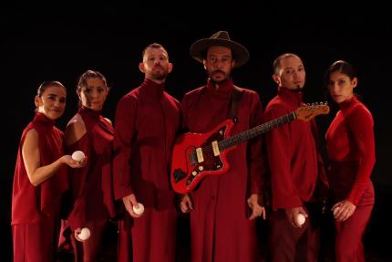 Compañía Nacional de Danza explora circo contemporáneo y uso innovador de la tecnología en su espectáculo “Paralelo” Compañía Nacional de Danza explora circo contemporáneo y uso innovador de la tecnología en su espectáculo “Paralelo”