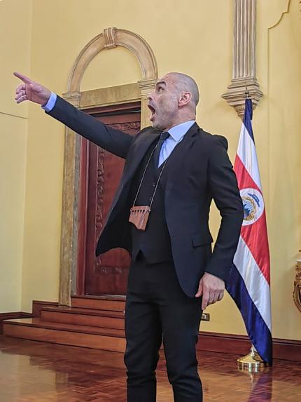 El pasado 15 de marzo, se realizó un concierto de ópera, con arias de “La Flauta Mágica”, con miembros del elenco de dicho espectáculo, en la Cancillería. El pasado 15 de marzo, se realizó un concierto de ópera, con arias de “La Flauta Mágica”, con miembros del elenco de dicho espectáculo, en la Cancillería.