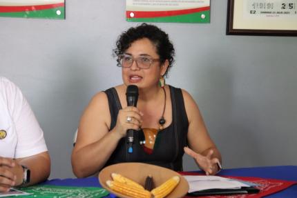 Vera Beatriz Vargas León, viceministra de Cultura, y Carlos Armando Martínez Arias, alcalde de Nicoya, dieron a conocer los detalles del programa conmemorativo del Bicentenario Vera Beatriz Vargas León, viceministra de Cultura, y Carlos Armando Martínez Arias, alcalde de Nicoya, dieron a conocer los detalles del programa conmemorativo del Bicentenario