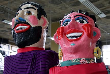 Exposición de mascaradas tradicionales llena de color y tradición la Biblioteca Nacional de Costa Rica