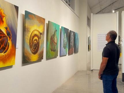 Colectivo Soma inauguró exposición “Paradojas” en el Museo Calderón Guardia Colectivo Soma inauguró exposición “Paradojas” en el Museo Calderón Guardia