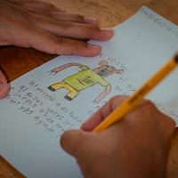 El primer lugar lo obtuvo Josthin Daniel Powers Barahona, estudiante de cuarto grado en la escuela Quebradas, en Morazán de Pérez Zeledón y autor del relato Un regreso a clases desastroso.