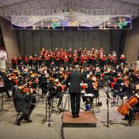 La Benemérita Orquesta Sinfónica Nacional de Costa Rica (OSNCR) y el Coro Sinfónico Nacional, se unirán durante esta semana para presentar los tradicionales Conciertos Navideños, en Alajuela, Moravia, Santo Domingo de Heredia y San José.