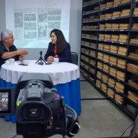 El periodista Roberto García, en entrevista con la embajadora de Estados Unidos en Costa Rica, Cynthia A. Telles, en el episodio 20, Episodio 20: “La visita de John F. Kennedy a Costa Rica”.