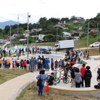 Nuevas instalaciones cuentan con el mejor skatepark del país, cancha multiuso para futsala, baloncesto y voleibol, más de 1.9 kilómetros de ciclovías, senderos y amplias áreas verdes