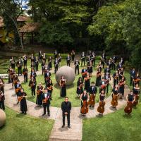 Orquesta Sinfónica Juvenil grupal