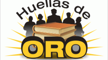 Silueta de cinco adultos mayores, rodeados por el texto en negro "Huellas de" y en la parte inferios "Oro" en dorado.