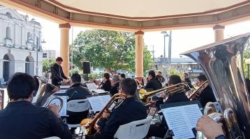 Foto de la Banda de Conciertos de Heredia en el Kiosco del parque central de Heredia