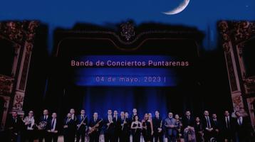 " Ven y acércate a la música"
